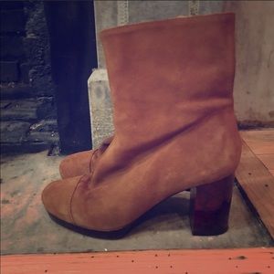 Women’s size 8 leather free people booties